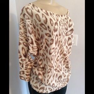 Printed long sleeve knitted top